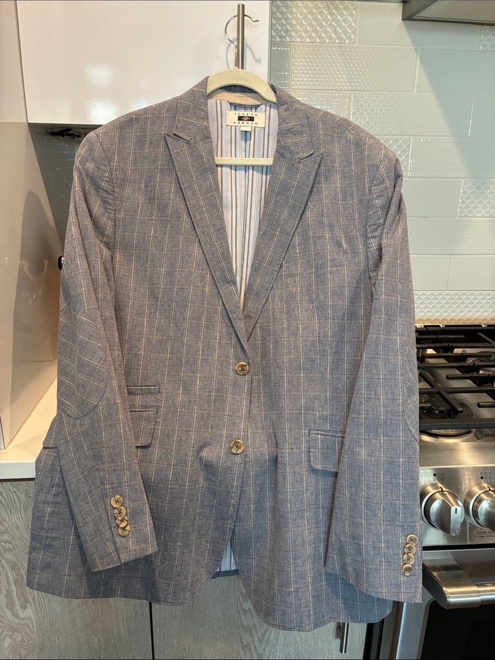 Joseph Abboud men’s blazer XL
Grey blue